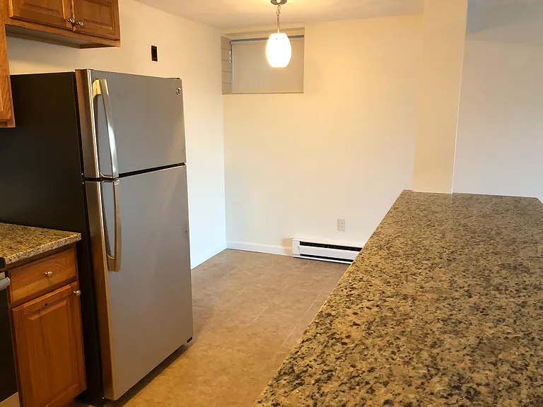 23B Columbia Ave #B — Photo 7