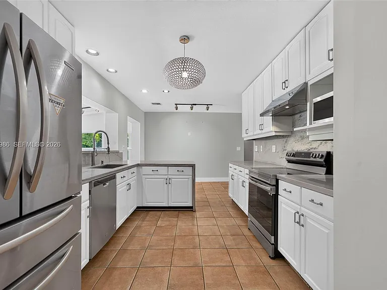 12935 SW 81st Ave — Photo 18