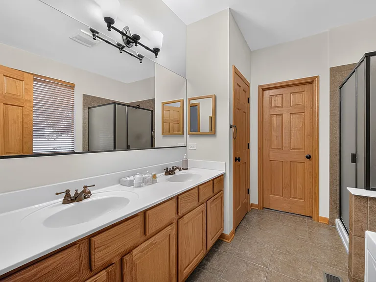 3565 Ayres Dr — Photo 15