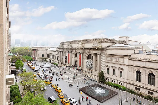 Sold by Compass | media 24