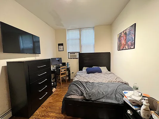 Rented by Massada Home Sales Inc | media 19