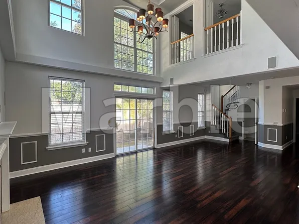827 Mission Ave, Virginia Beach, VA 23462