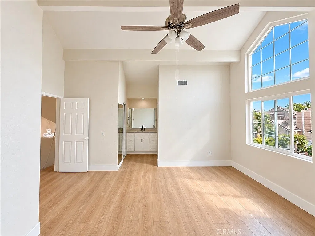3 bed, 2.5 bath, 1463 sqft, $3,500 — Photo 4