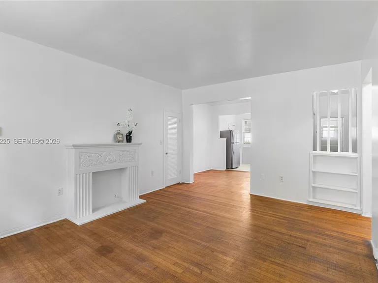 817 Lenox Ave #6 — Photo 3