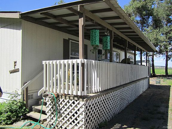 Large front porch.