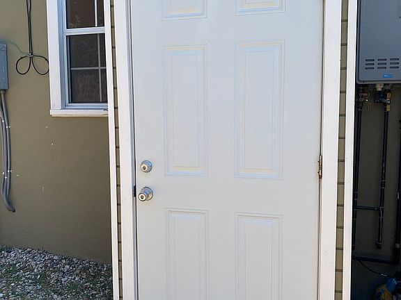2nd image of 4106 1/2 Homer St #817393B00