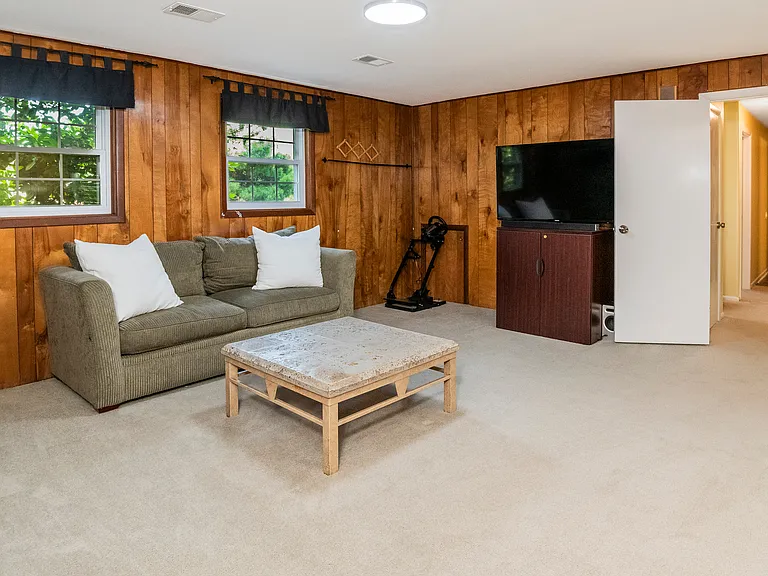 4201 E Cambridge Dr — Photo 30
