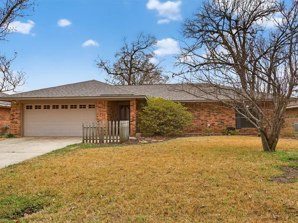 2623 Southcrest Dr, Haughton, LA 71037