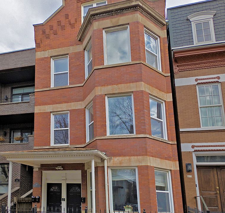 1st image of 917 N Hermitage Ave #1