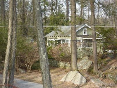 15 Bishop Park Road, Pound Ridge, NY, 10576