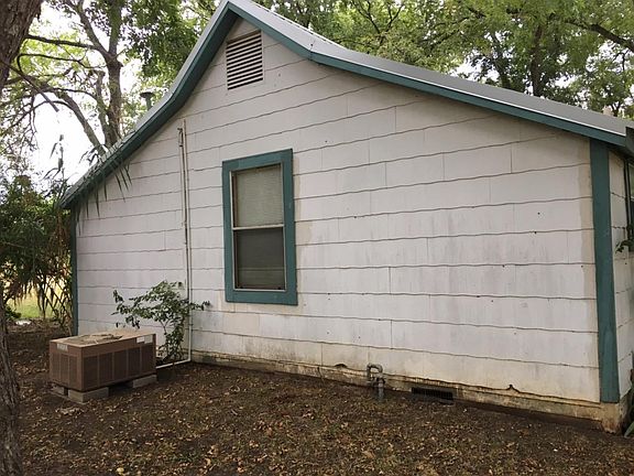 3rd image of 226 Cherry Dr