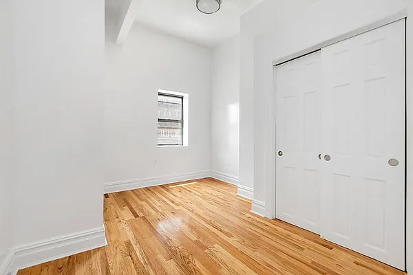 Rented by Compass | media 13