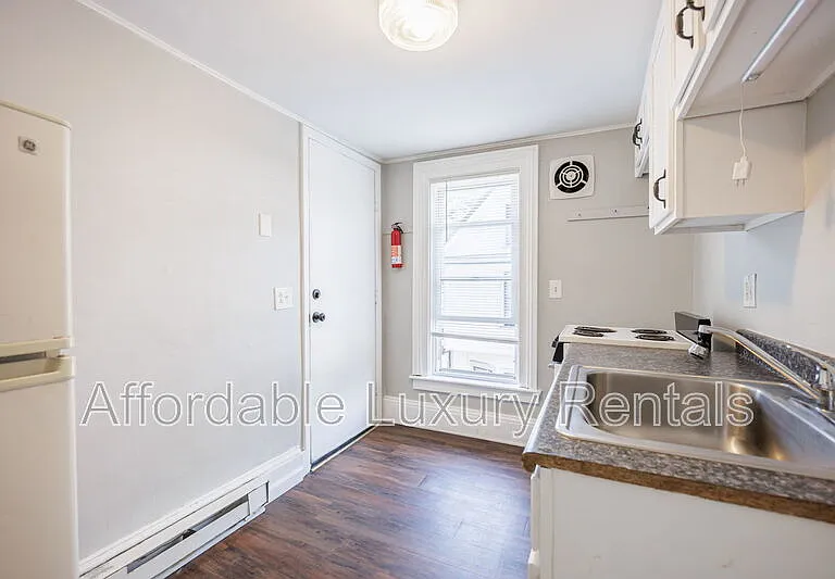 77 State St #3 — Photo 4