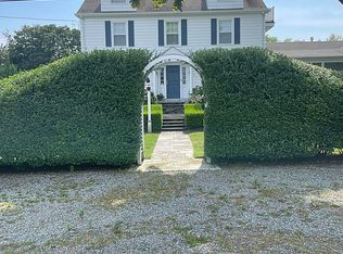 4 Pasadena Ave, Westerly, RI 02891