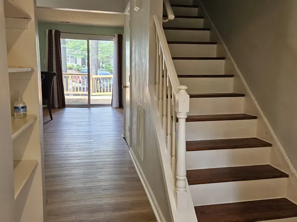 7719 Kingsberry Ct, Raleigh, NC 27615