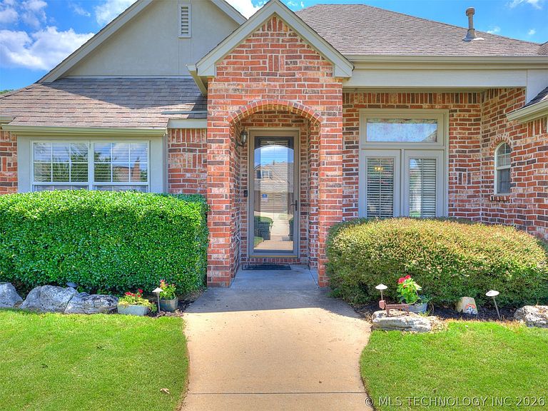 Listing photo 4