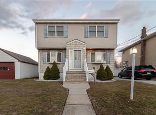 10 State St, Carteret, NJ 07008