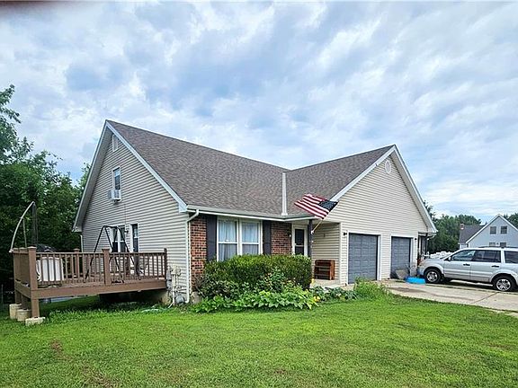 2nd image of 7014 Sobbie Rd