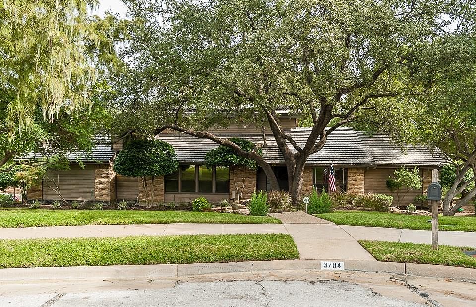 1st image of 3704 Guadalajara Ct