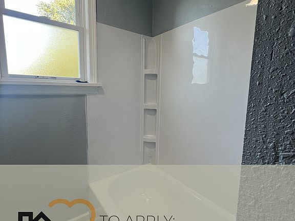 5th image of 205 S Walters St Unit 3