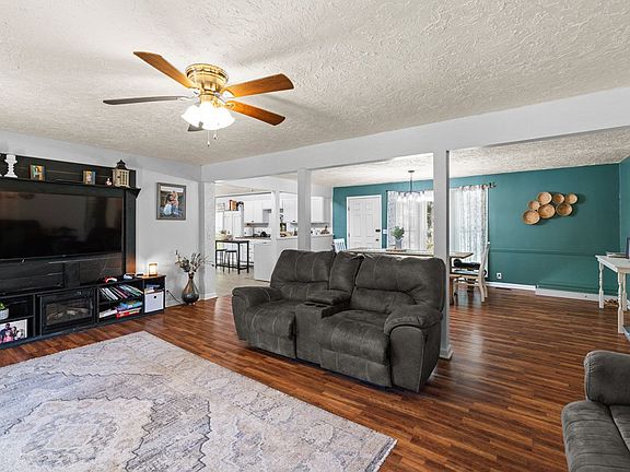 3rd image of 303 Meadow Hill Blvd