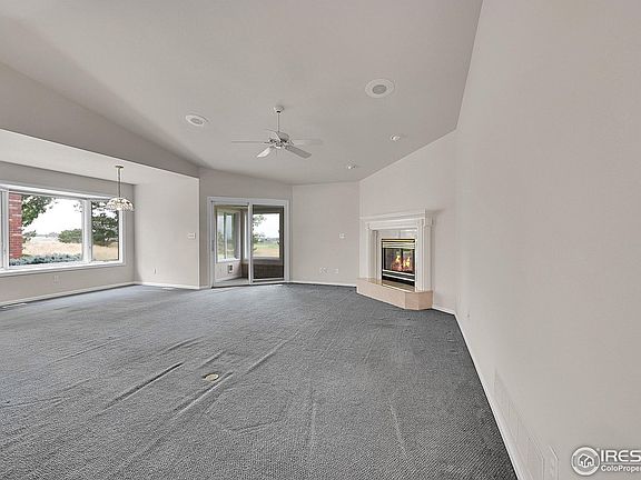 5th image of 225 Dundee Ave #15