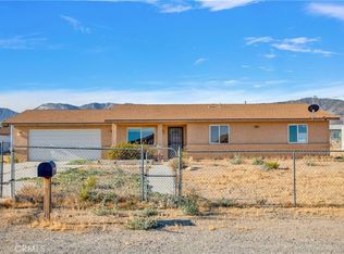 32163 Carnelian Rd, Lucerne Valley, CA 92356