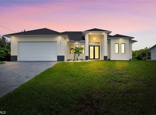 3011 8th St SW, Lehigh Acres, FL 33976