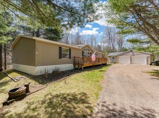 9803 Clearview Ct, Hazelhurst, WI 54531