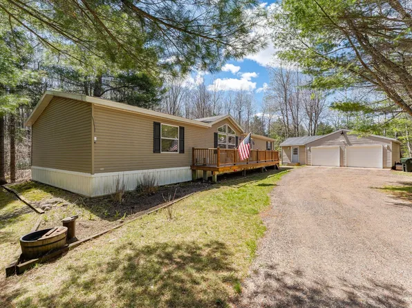 9803 Clearview Ct, Hazelhurst, WI 54531