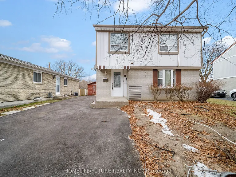 8 Coltman Cres — Photo 2