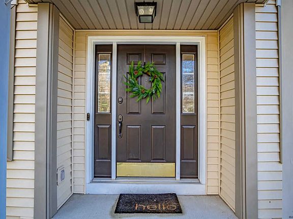 3rd image of 20 Glenburnie Dr