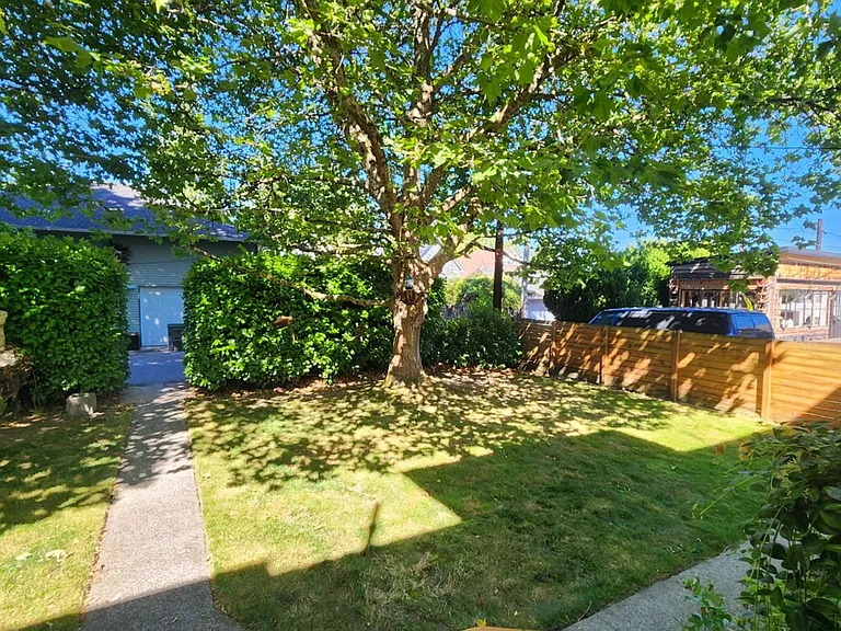 3316 Grand Ave — Photo 17