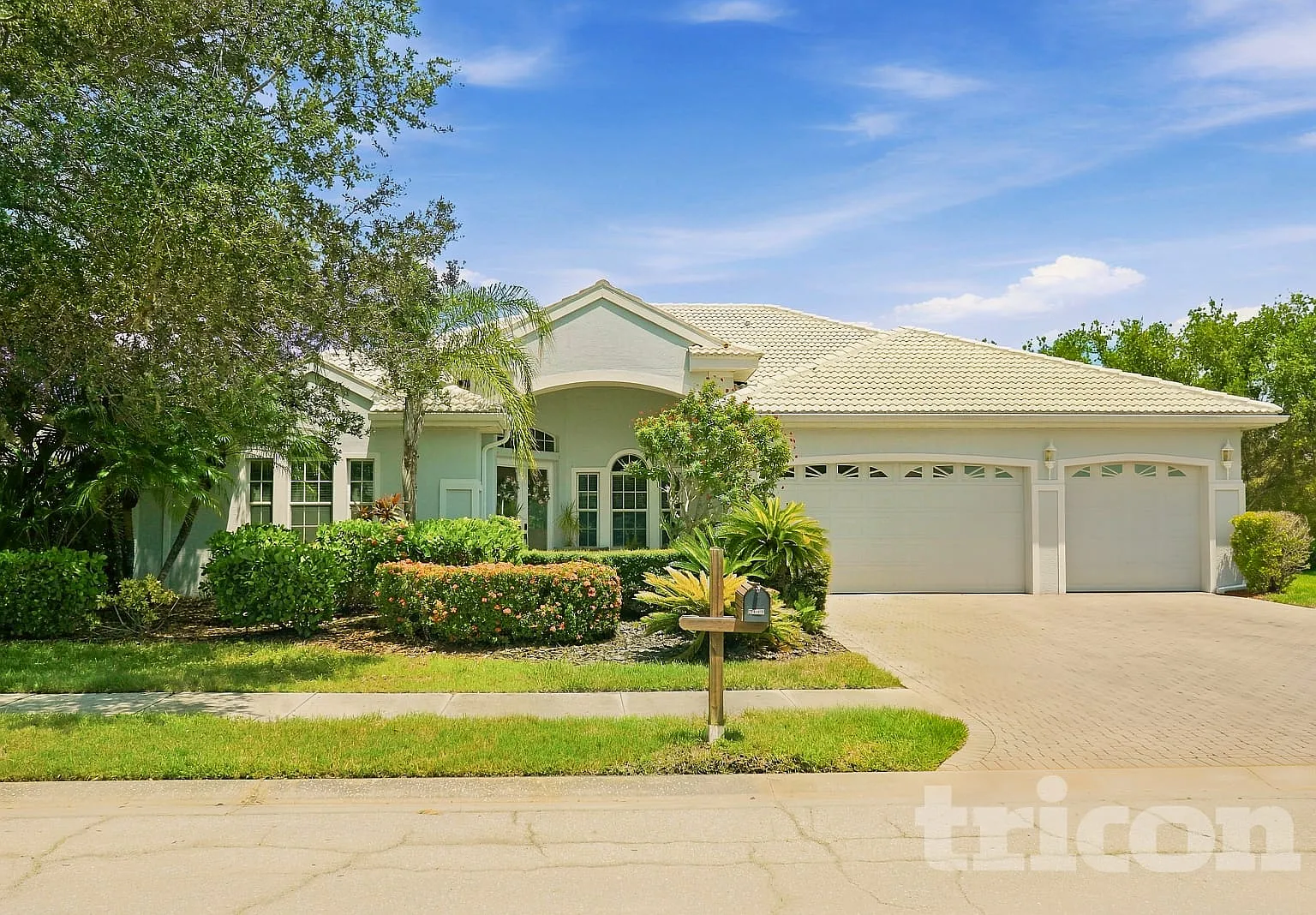 6619 Grand Point Ave Bradenton FL — Photo 1