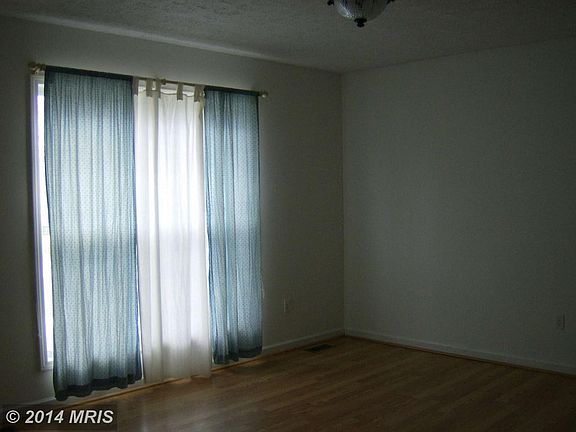 Bedroom (Master)