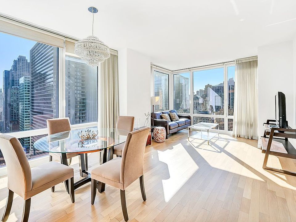1st image of 247 W 46th St APT 3004