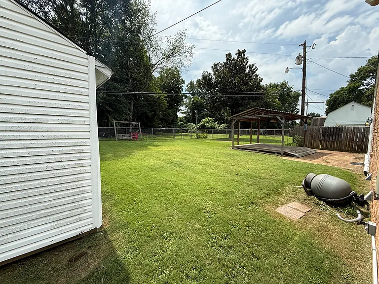 1591 Brookhaven Dr — Photo 13