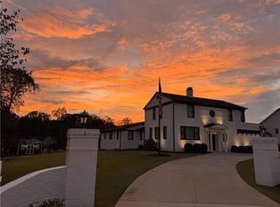 110 Shadburn Ferry Rd, Buford, GA 30518