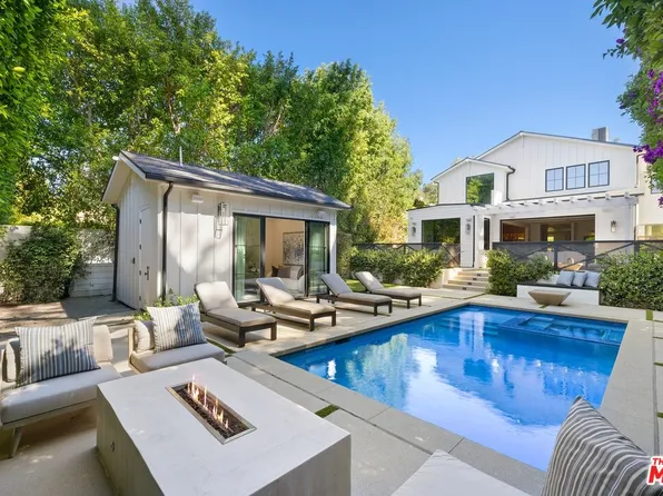 15125 Valley Vista Blvd, Sherman Oaks, CA 91403