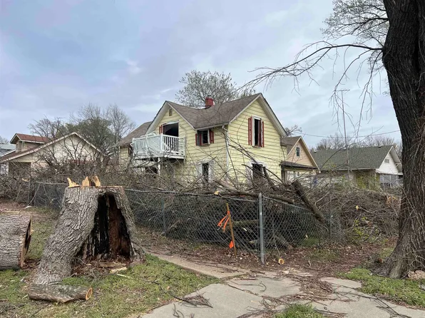 300 E Broadway Ave, Augusta, KS 67010