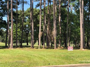 107 Sand Hills Dr, Lufkin, TX 75901