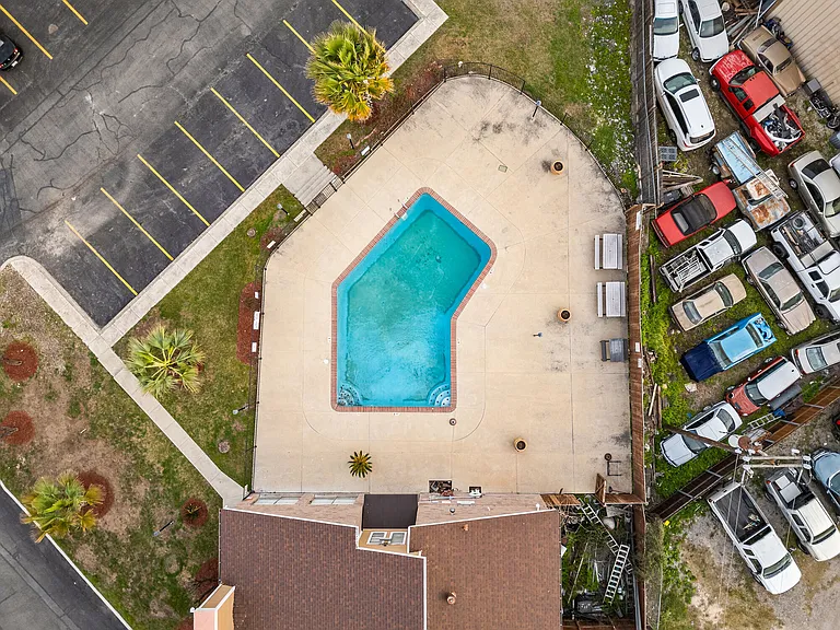 Towne East Village Apartment Homes — Photo 10
