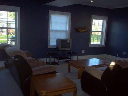 5th image of 23934 Elmira St