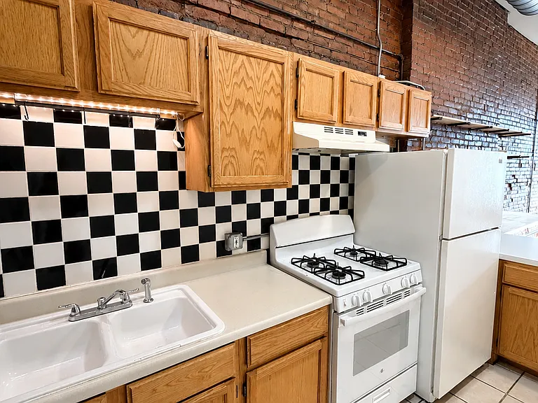 1832 W 25th St #2A — Photo 3
