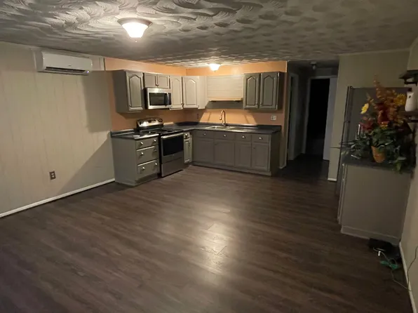 980 Jefferson Ave #3, Charles Town, WV 25414