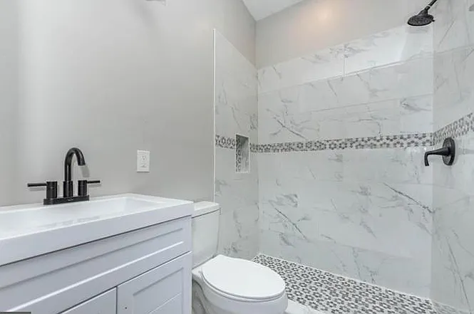 1715 E Oliver St #1 — Photo 5