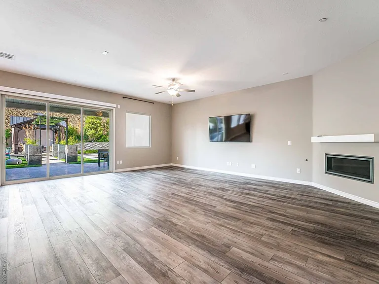 2787 Athens Ridge Dr — Photo 3