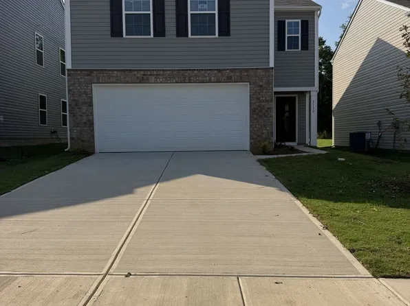 2130 10th St SE, Hickory, NC 28602