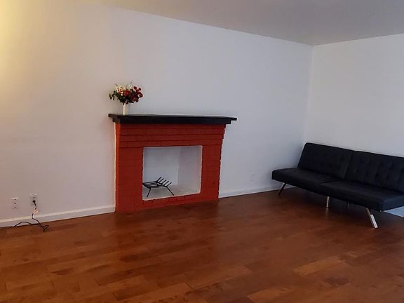 3rd image of 2411 Cutting Blvd