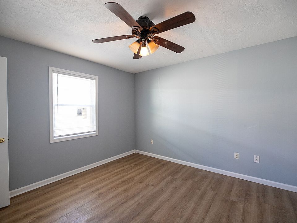 1152B-SHELLIE-bedroom2_04252024